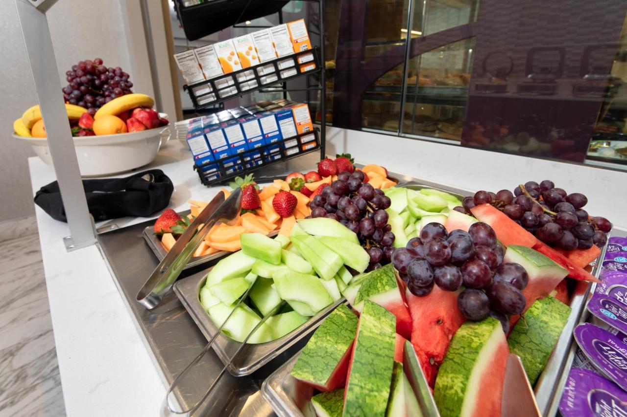 Holiday Inn Arlington At Ballston By Ihg Exterior foto