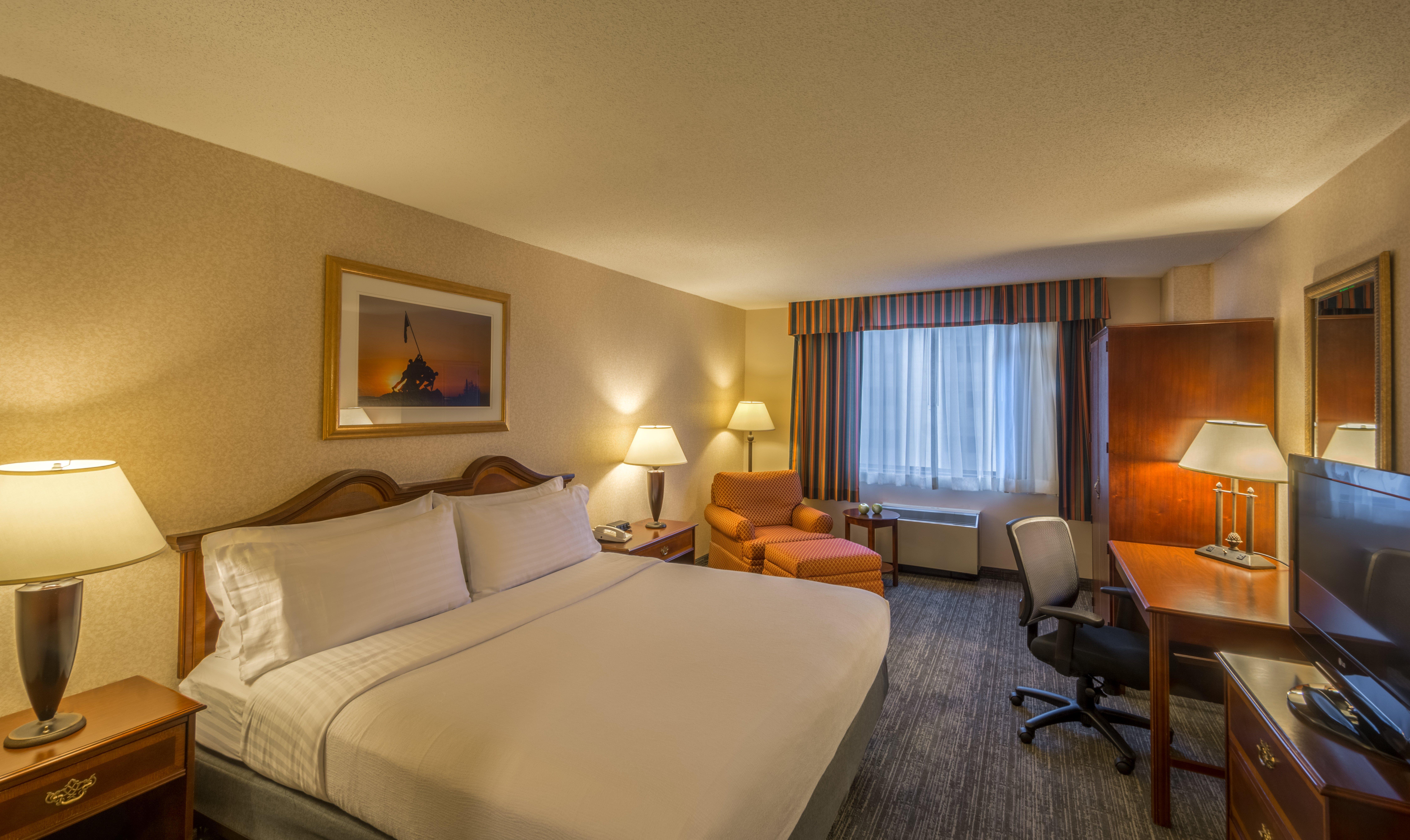 Holiday Inn Arlington At Ballston By Ihg Exterior foto