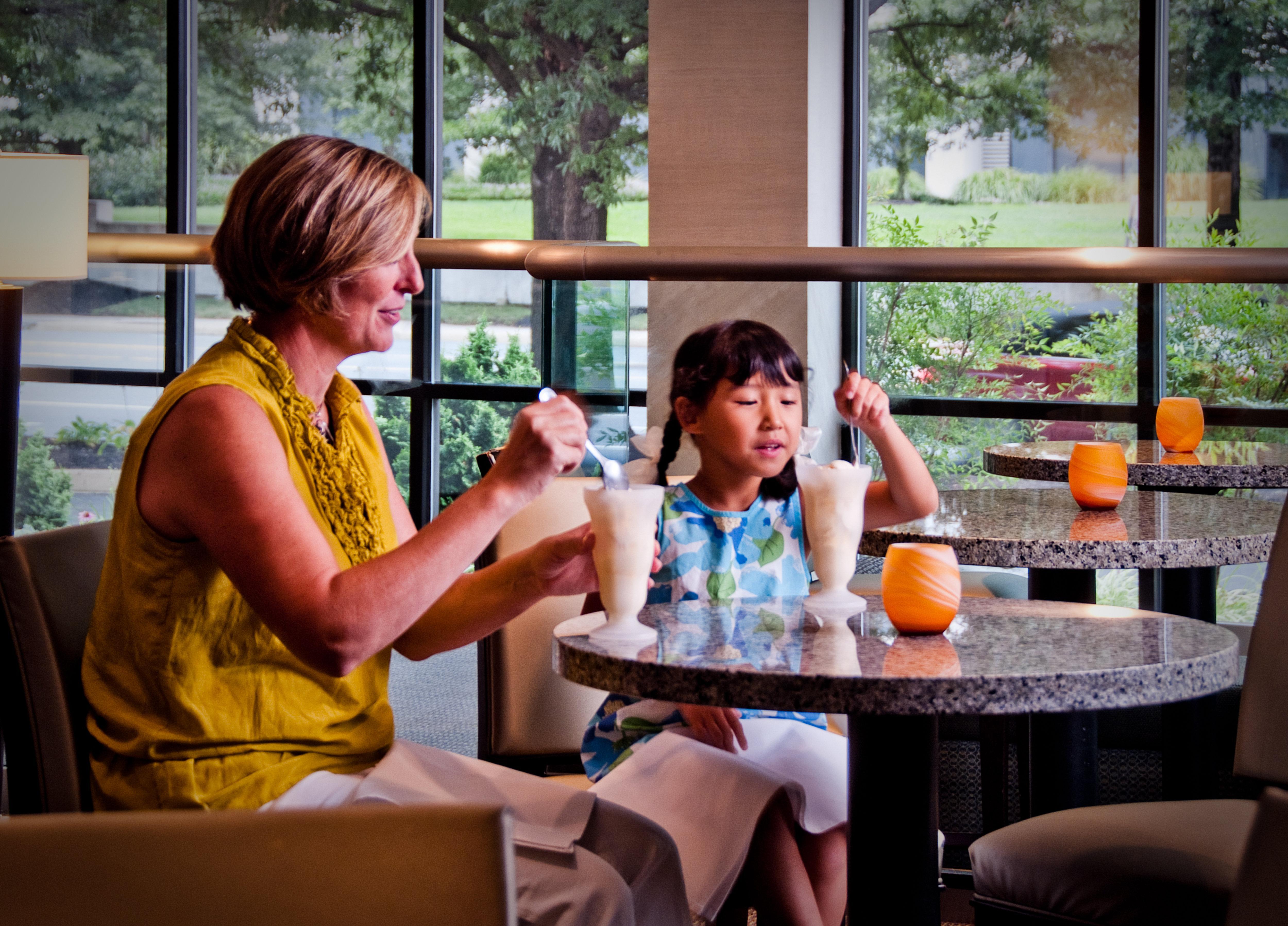 Holiday Inn Arlington At Ballston By Ihg Exterior foto