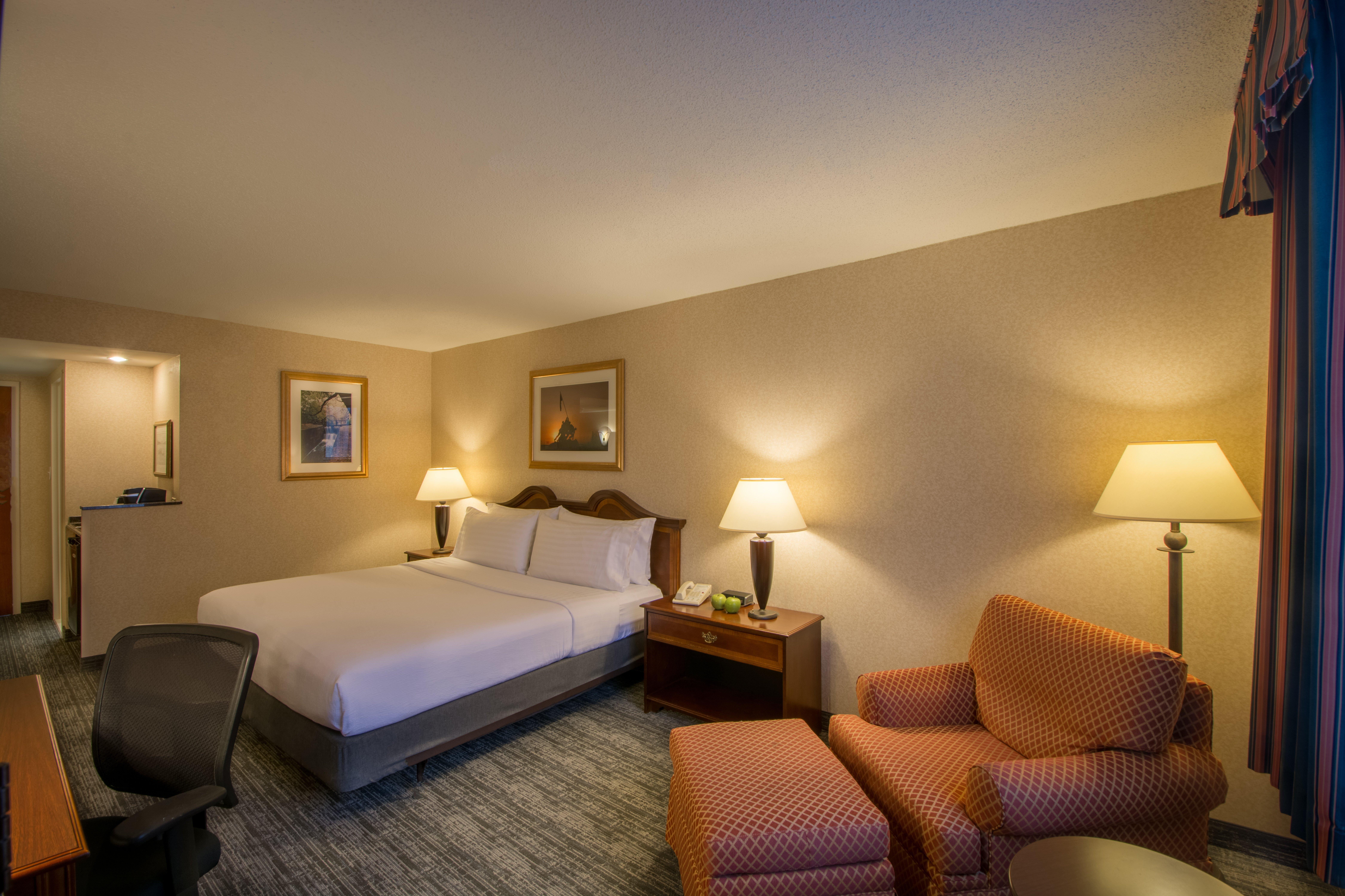 Holiday Inn Arlington At Ballston By Ihg Exterior foto