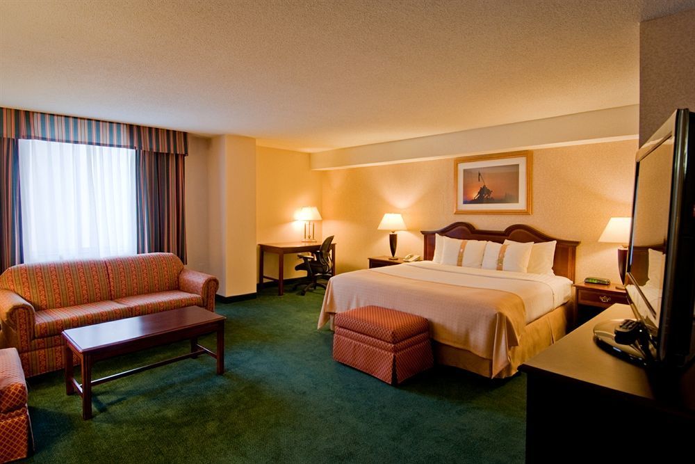 Holiday Inn Arlington At Ballston By Ihg Exterior foto
