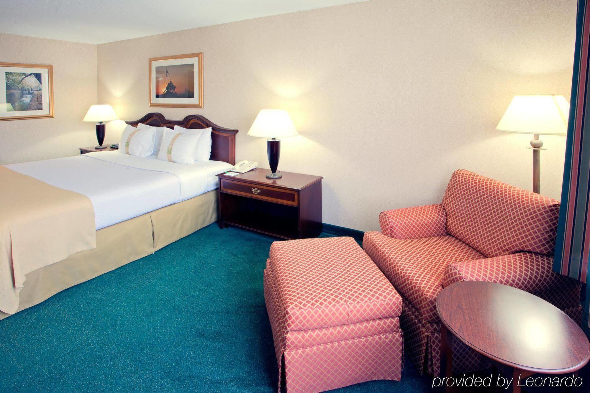 Holiday Inn Arlington At Ballston By Ihg Exterior foto